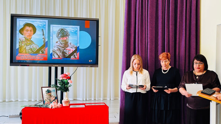 Парта героя Демина Артёма